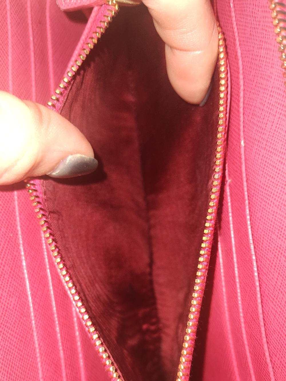 Authentic Prada Pink Saffiano Leather Bow Zip-Around Wallet  Retail $1300 - Picture 11 of 16